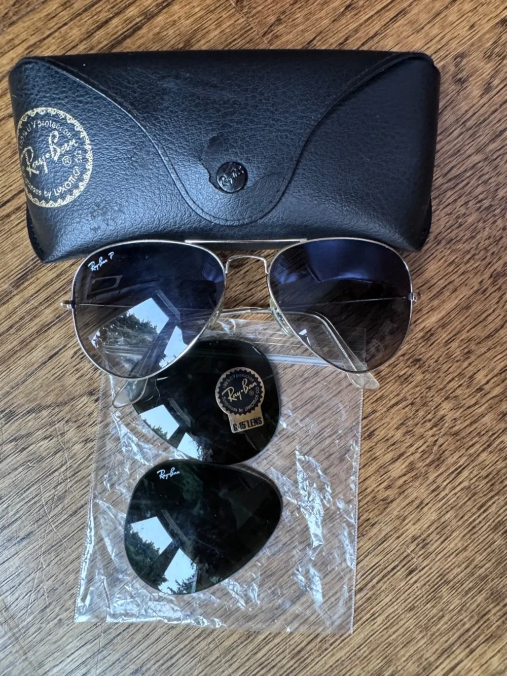 Ray-Ban Aviator polarized sunglasses with spare lenses
